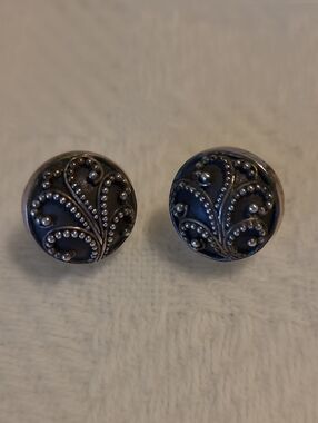 Lois Hill Classic Earrings